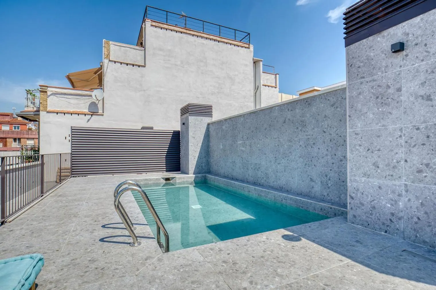 Blueground Vila De Gracia Pool Roof Bcn-56 Βαρκελώνη Διαμέρισμα